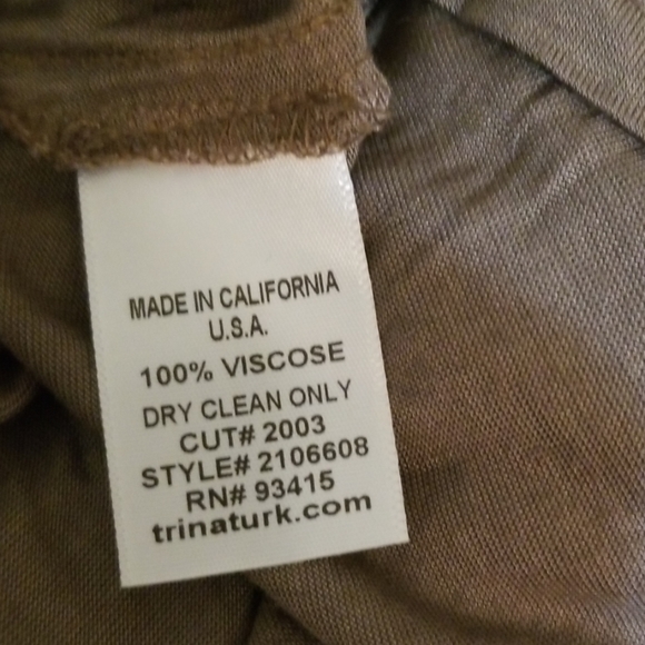 Gorgeous Trina Turk top - Picture 7 of 7